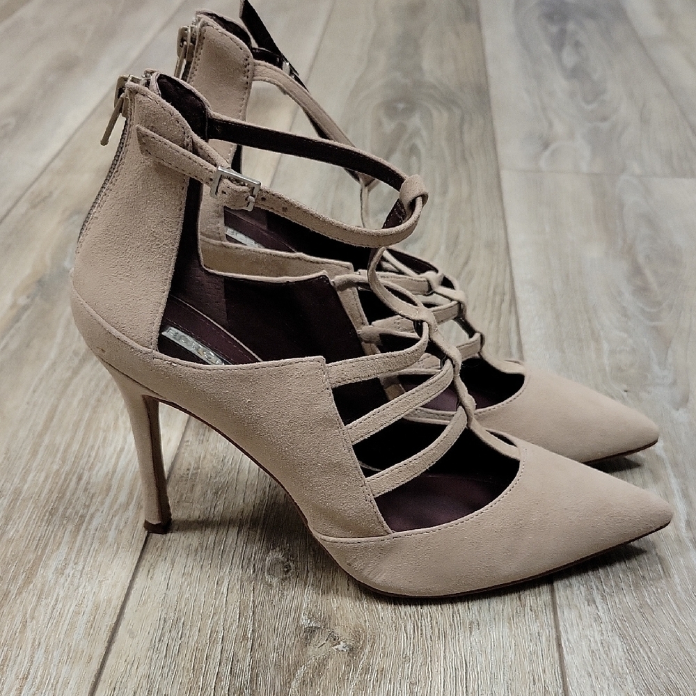 BCBGeneration Size 9 Thatcher Tan Suede Leather T-Strap Stiletto Pumps - Picture 6 of 8